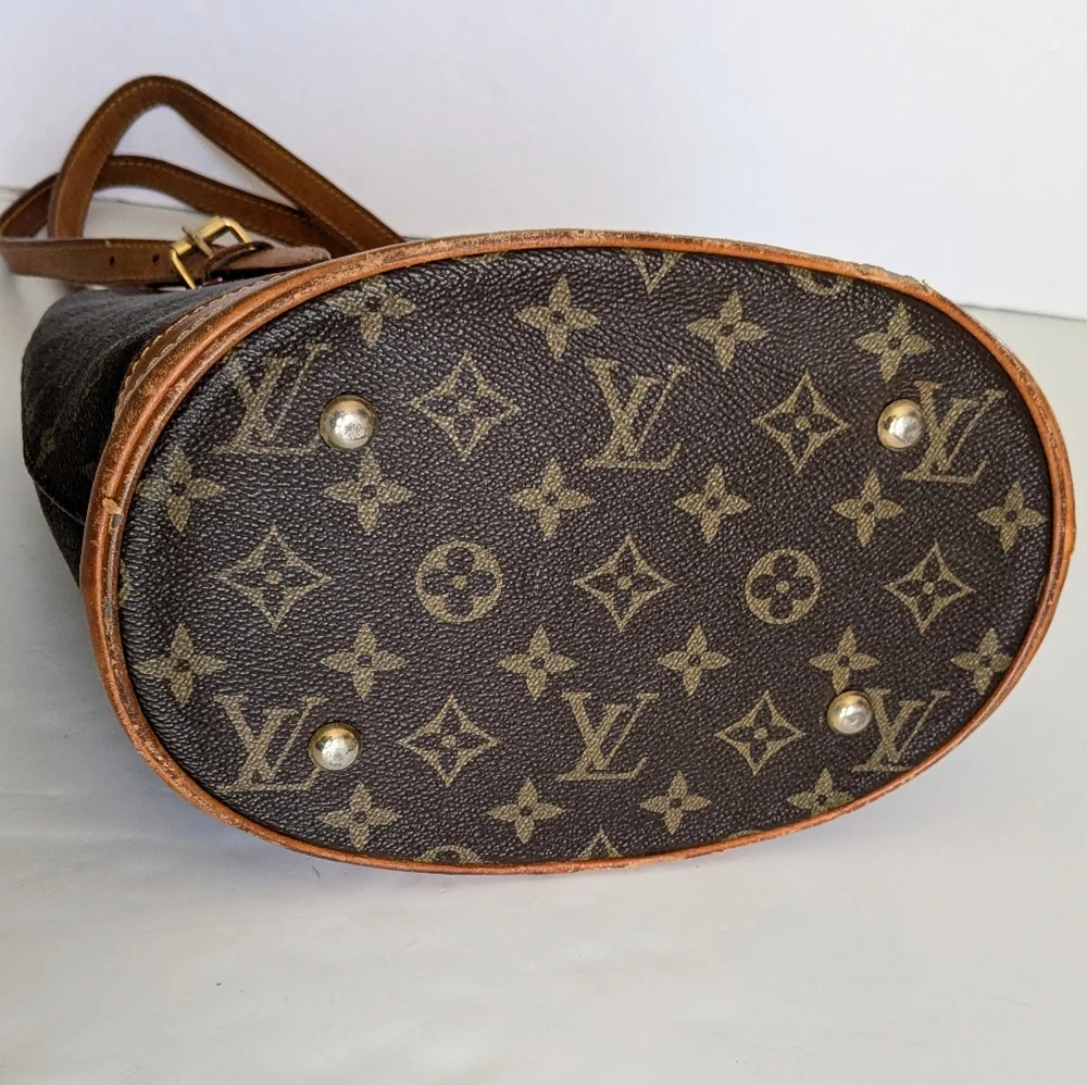 Louis Vuitton Vintage Petit Bucket Bag - Picture 7 of 16